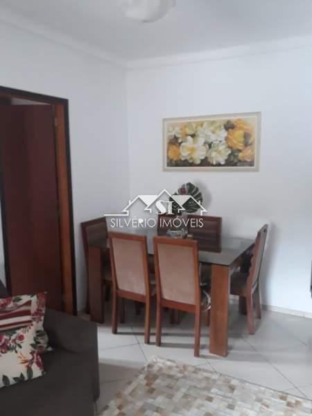 Casa à venda com 3 quartos, 65m² - Foto 2