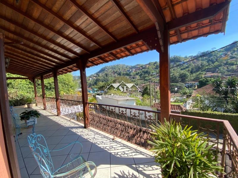 Casa à venda com 4 quartos, 350m² - Foto 8