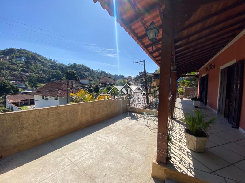 Casa à venda com 4 quartos, 350m² - Foto 9