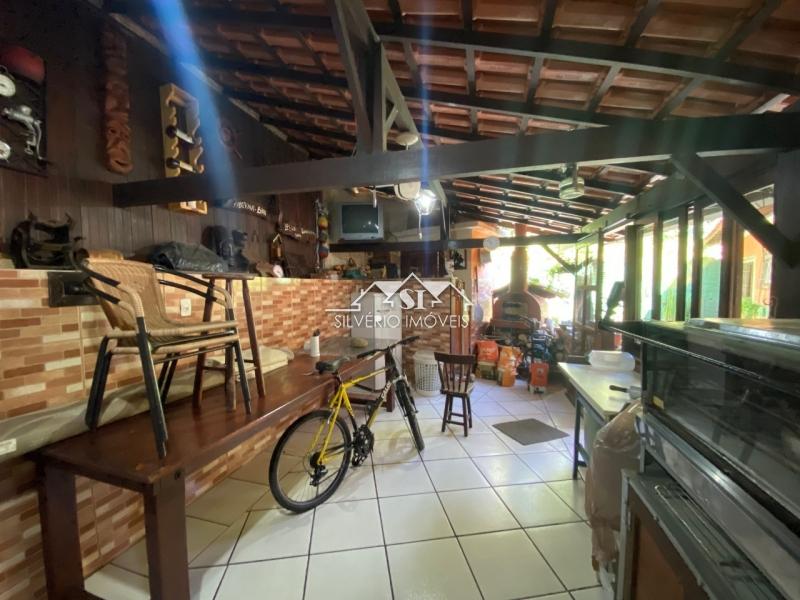 Casa à venda com 4 quartos, 350m² - Foto 10