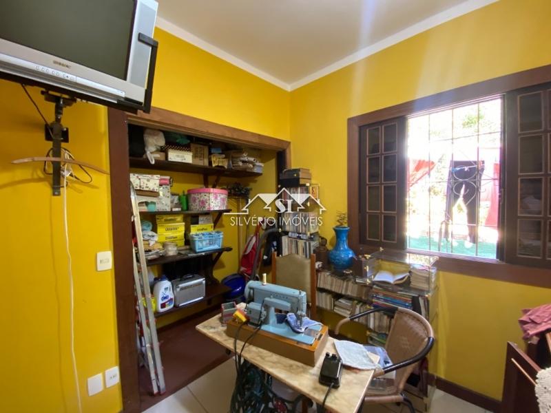 Casa à venda com 4 quartos, 350m² - Foto 22