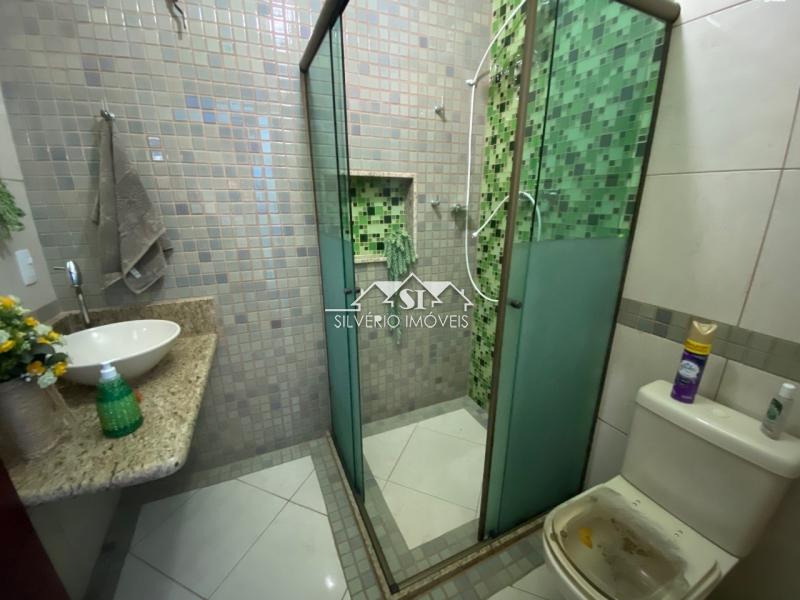 Casa à venda com 4 quartos, 350m² - Foto 25