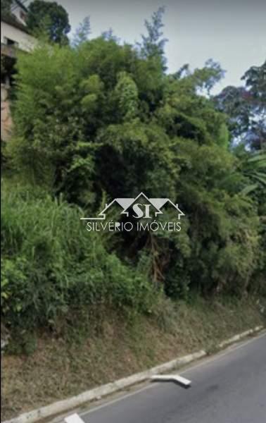 Terreno em Roseiral - Petrópolis/RJ 