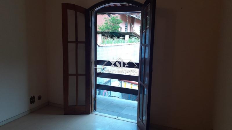 Casa à venda com 7 quartos, 310m² - Foto 25