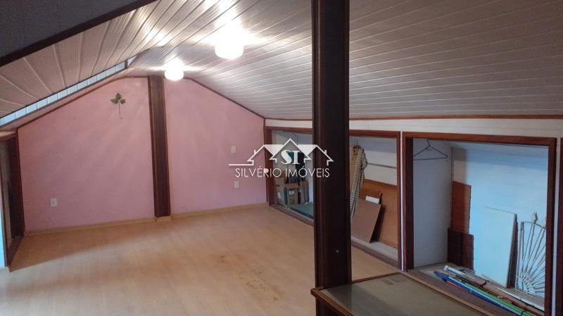 Casa à venda com 7 quartos, 310m² - Foto 29