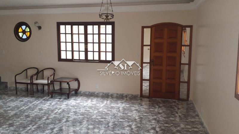 Casa à venda com 7 quartos, 310m² - Foto 32