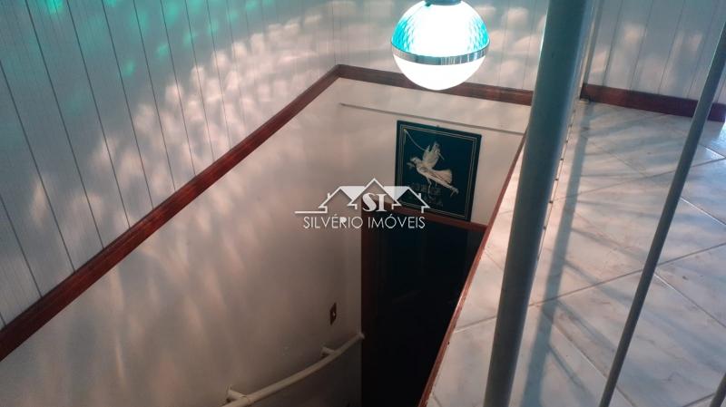 Casa à venda com 7 quartos, 310m² - Foto 33
