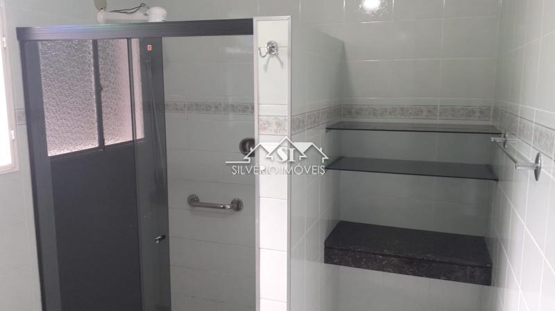 Casa à venda com 7 quartos, 310m² - Foto 46