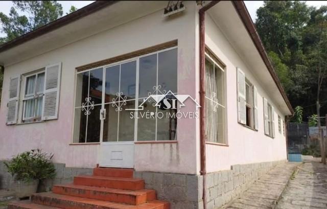 Casa em Carangola - Petrópolis/RJ  - 4 Quartos