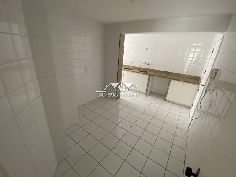 Apartamento à venda com 3 quartos, 139m² - Foto 24