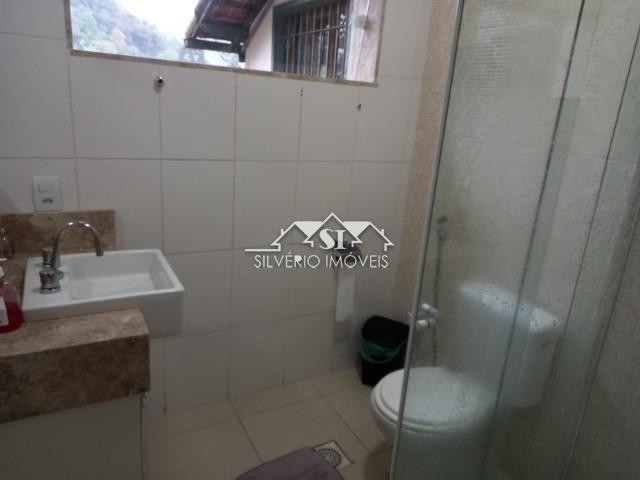 Casa à venda com 4 quartos, 215m² - Foto 14