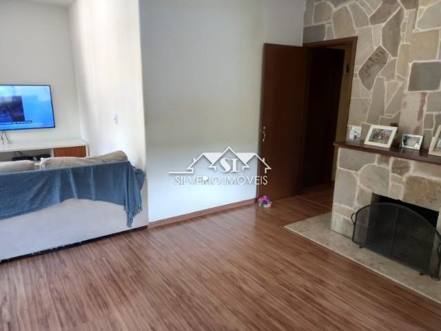 Casa à venda com 4 quartos, 215m² - Foto 8