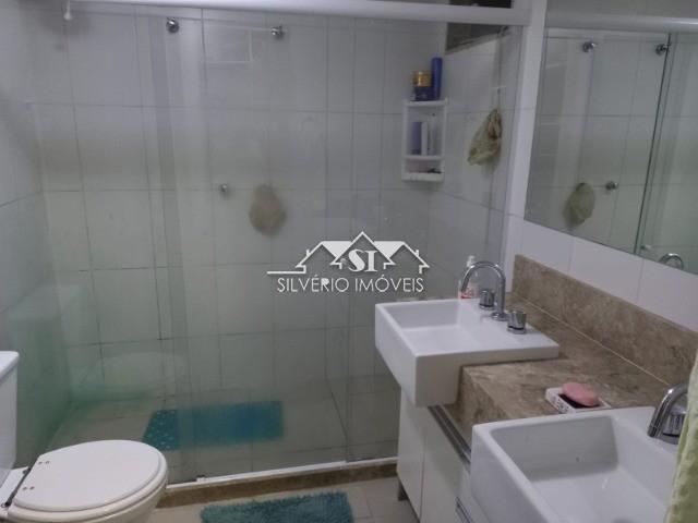 Casa à venda com 4 quartos, 215m² - Foto 16