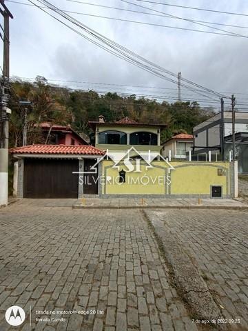 Casa à venda e aluguel com 4 quartos, 362m² - Foto 1