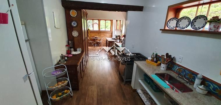 Chácara à venda com 6 quartos, 615m² - Foto 25