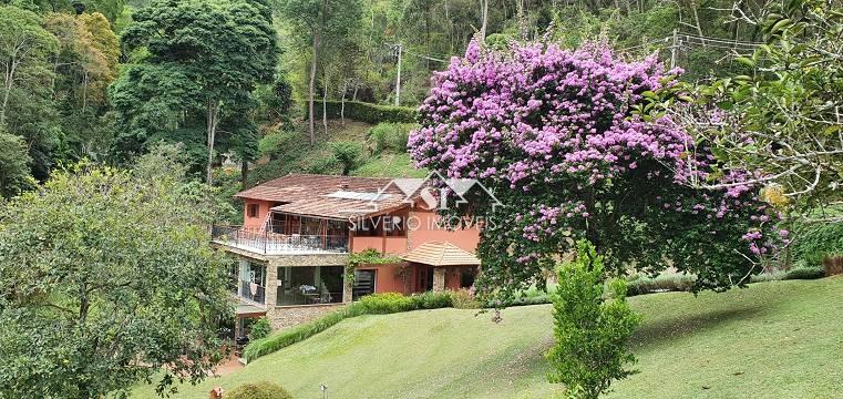 Sítio em Pedro do Rio - Petrópolis/RJ  - 6 Quartos