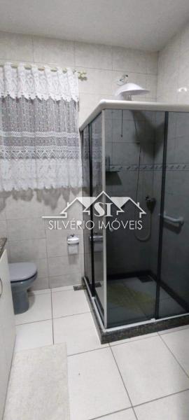 Casa à venda com 2 quartos, 90m² - Foto 9