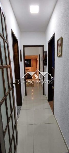 Casa à venda com 2 quartos, 90m² - Foto 7