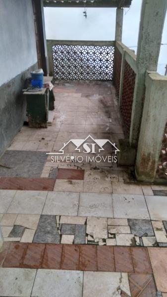 Casa à venda com 4 quartos, 80m² - Foto 14