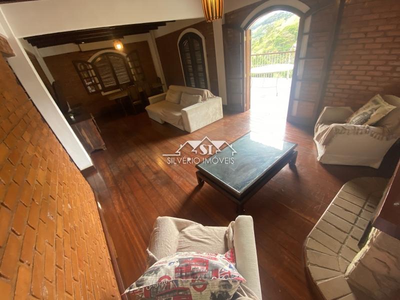 Casa à venda com 6 quartos, 1100m² - Foto 13