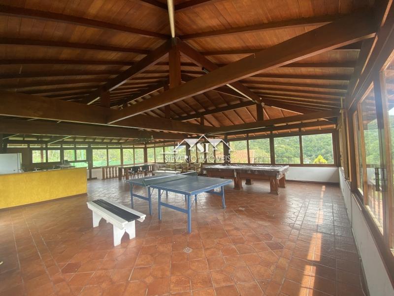 Casa à venda com 6 quartos, 1100m² - Foto 30