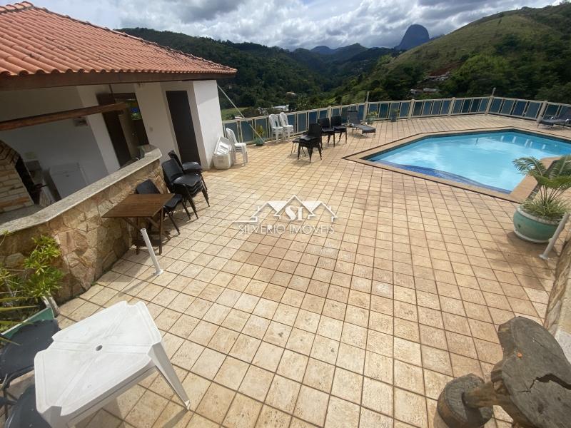 Casa à venda com 6 quartos, 1100m² - Foto 35