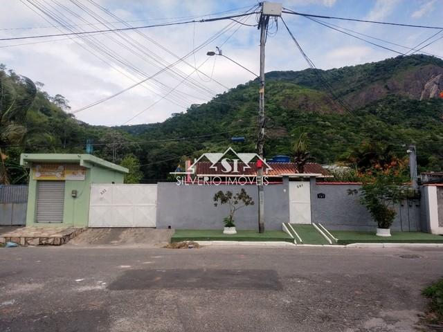 Casa em Fragoso - Magé/RJ  - 4 Quartos