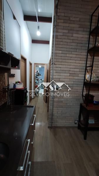 Casa à venda com 6 quartos, 230m² - Foto 14