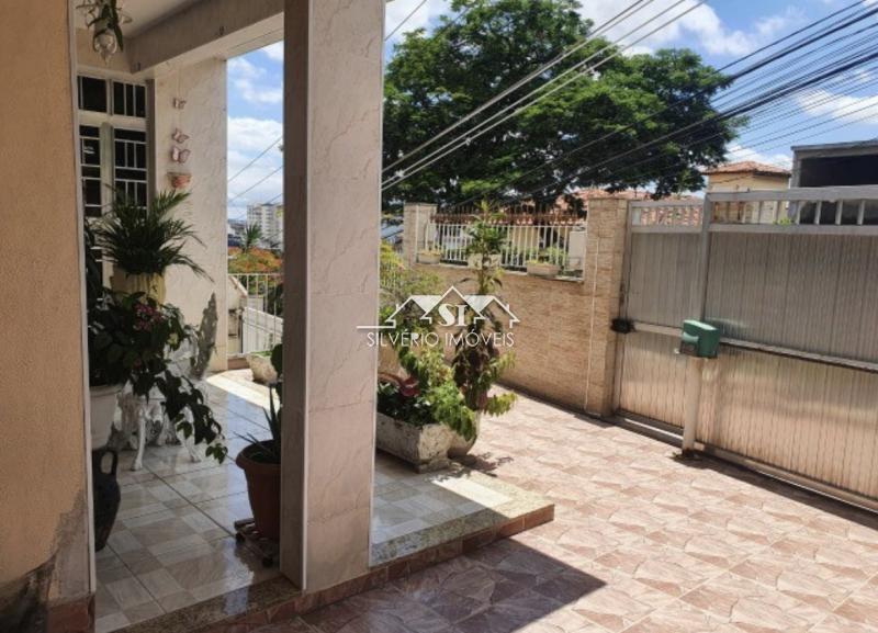 Casa em Jardim 25 de Agosto - Duque de Caxias/RJ  - 3 Quartos