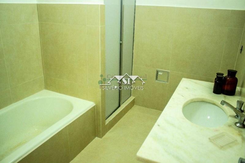 Casa à venda com 4 quartos, 350m² - Foto 12