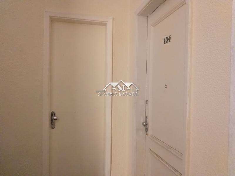 Apartamento à venda com 2 quartos, 60m² - Foto 15