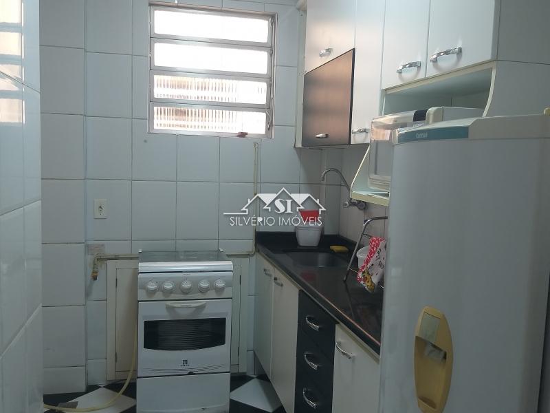 Apartamento à venda com 2 quartos, 60m² - Foto 20
