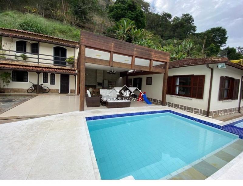 Casa em Areal - Areal/RJ  - 5 Quartos