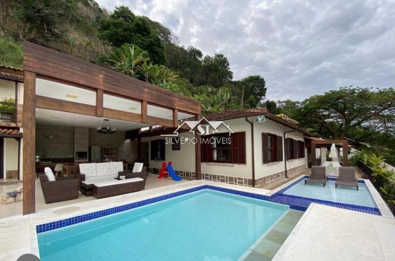 Casa à venda com 5 quartos, 500m² - Foto 2