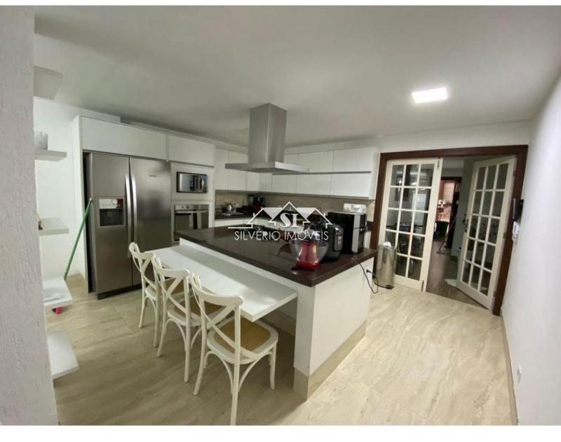 Casa à venda com 5 quartos, 500m² - Foto 8