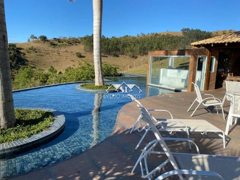 Fazenda à venda e aluguel com 5 quartos, 600m² - Foto 4