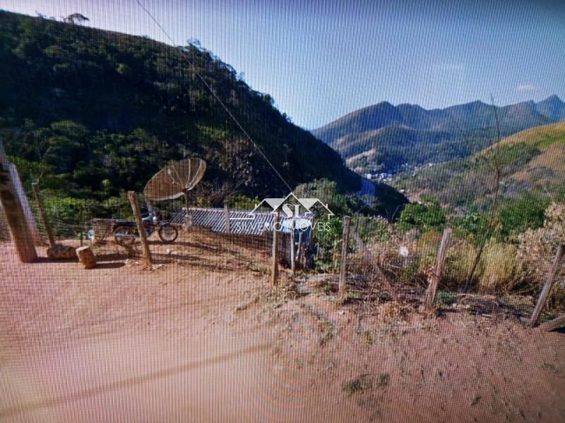 Terreno em Pedro do Rio - Petrópolis/RJ 