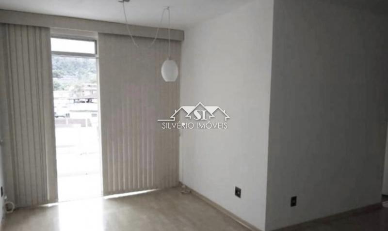 Apartamento à venda com 2 quartos, 75m² - Foto 6