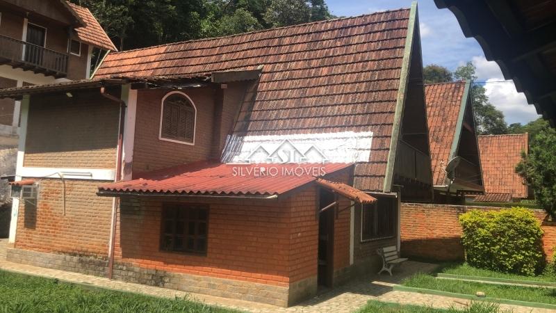 Casa à venda com 6 quartos, 350m² - Foto 8