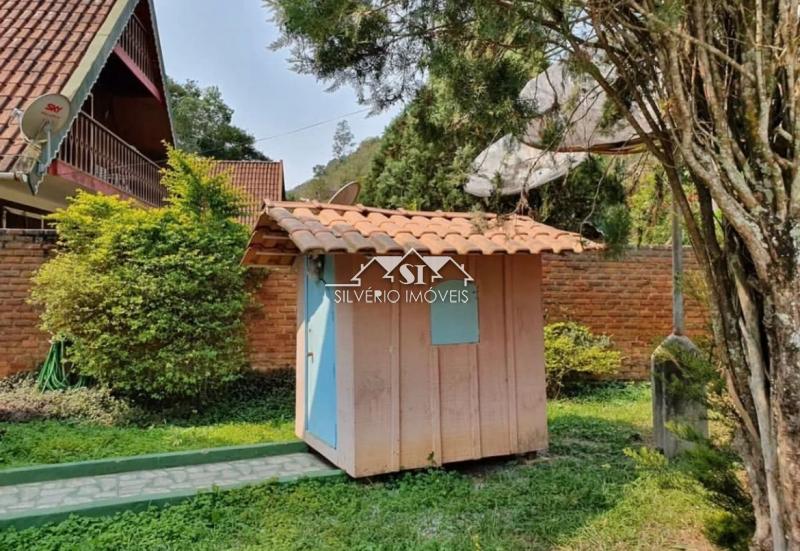 Casa à venda com 6 quartos, 350m² - Foto 14