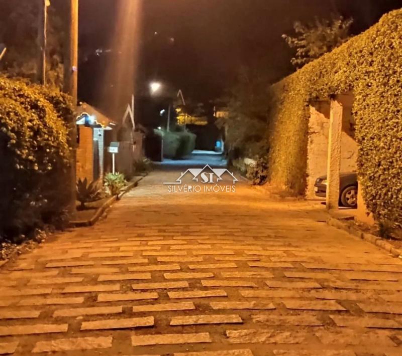 Casa à venda com 6 quartos, 350m² - Foto 15