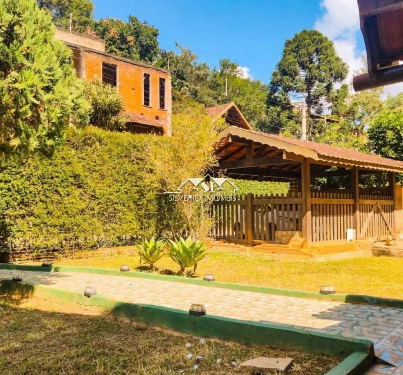 Casa à venda com 6 quartos, 350m² - Foto 11