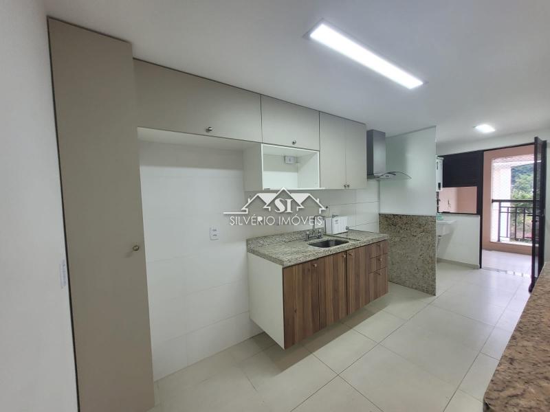 Apartamento à venda com 3 quartos, 170m² - Foto 41