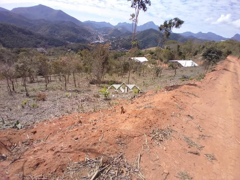 Terreno em Bonsucesso - Petrópolis/RJ 