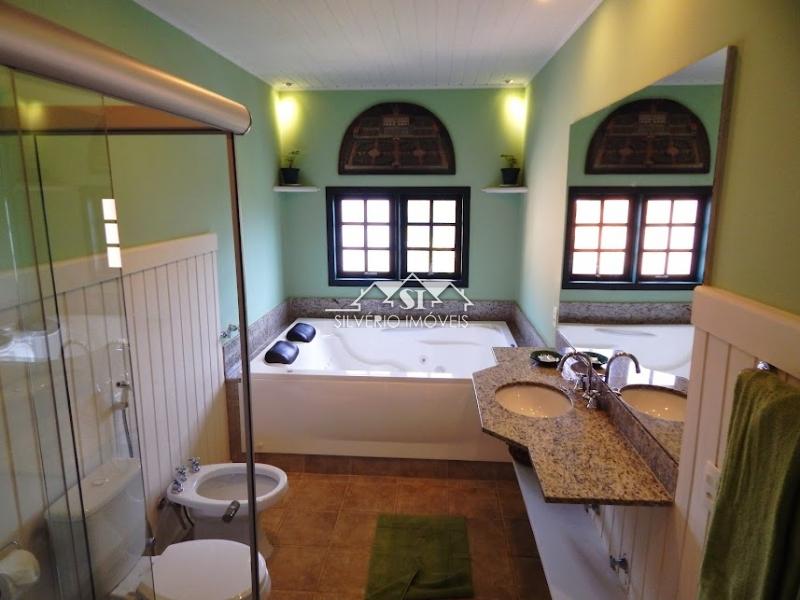 Casa à venda e aluguel com 6 quartos, 700m² - Foto 5