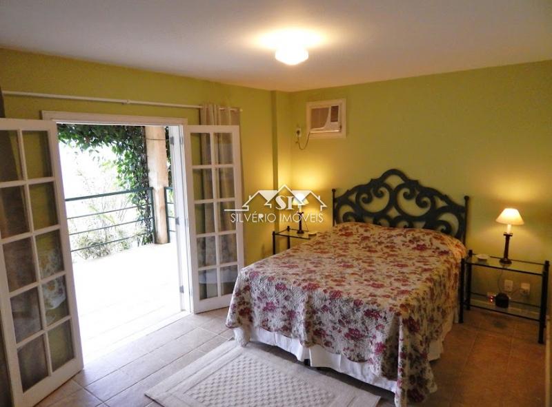 Casa à venda e aluguel com 6 quartos, 700m² - Foto 7