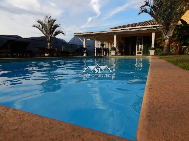 Casa à venda e aluguel com 6 quartos, 700m² - Foto 2