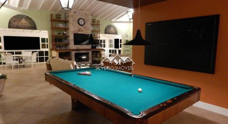 Casa à venda e aluguel com 6 quartos, 700m² - Foto 10
