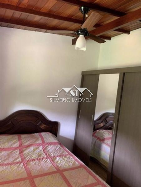 Casa à venda com 2 quartos, 200m² - Foto 7