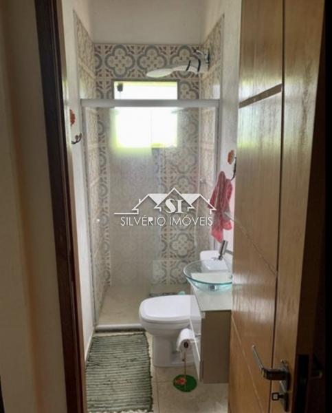 Casa à venda com 2 quartos, 200m² - Foto 10